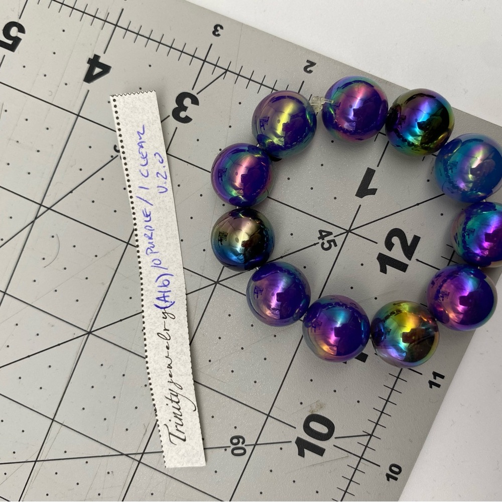 Iridescent Beaded  (A16) bracelet